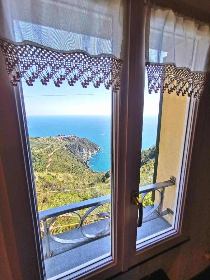 Апартаменты Cinque Terre Sea View Вернацца Экстерьер фото